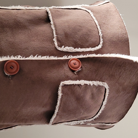 Mifresia Suede Cloth Vest - Picture 3 of 5